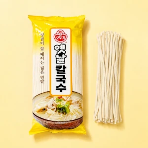 Wheat Noodle Wide Guksu - szeroki makaron pszenny 500 g | Ottogi